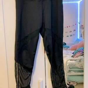 cropped black high-rise leggings